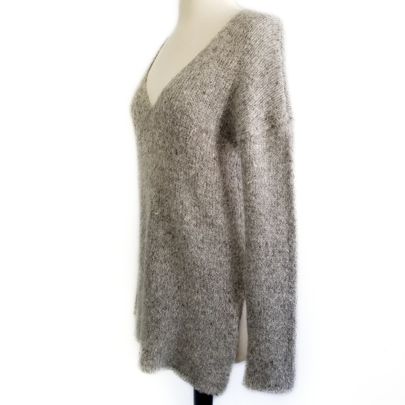 ARITZIA Babaton Taupe Erin V Neck Sweater Size XXS - Picture 4 of 8